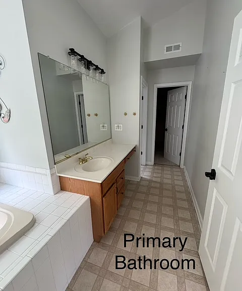 23063 Pembrook Dr — Photo 29