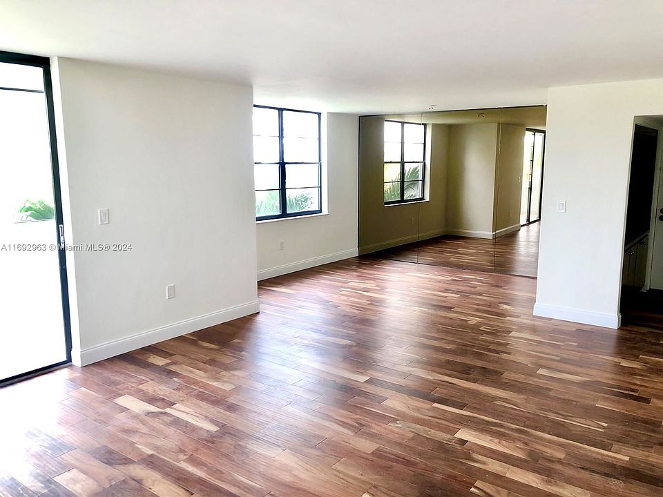 1st image of 10854 N Kendall Dr