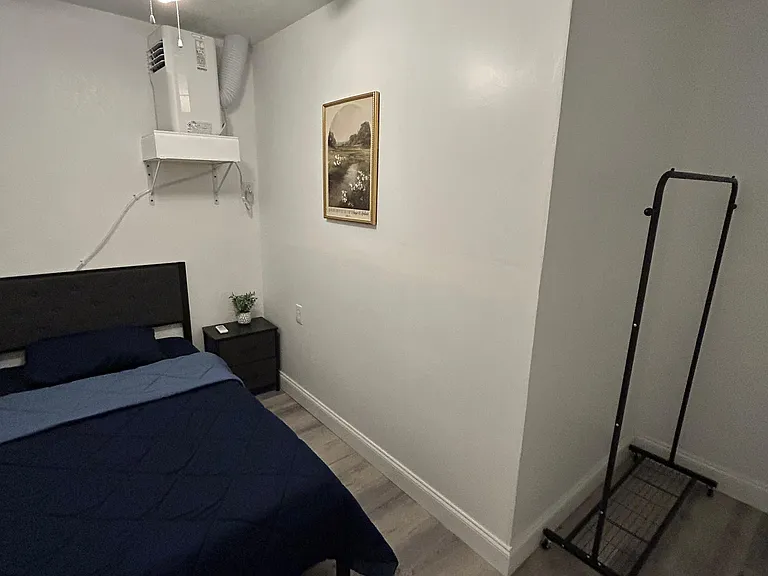 1605 N Gomez Ave — Photo 15