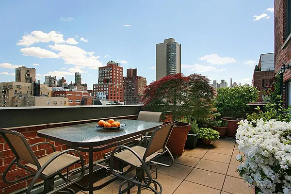 Sold by Corcoran | media 15