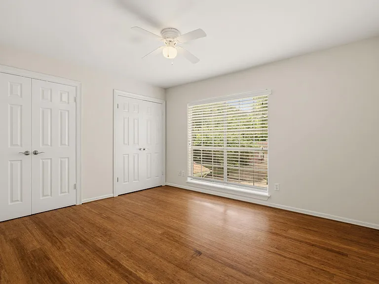 14207 Woodville Gardens Dr — Photo 32