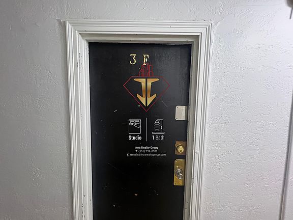 2nd image of 2729-2730 John F Kennedy Blvd #3F