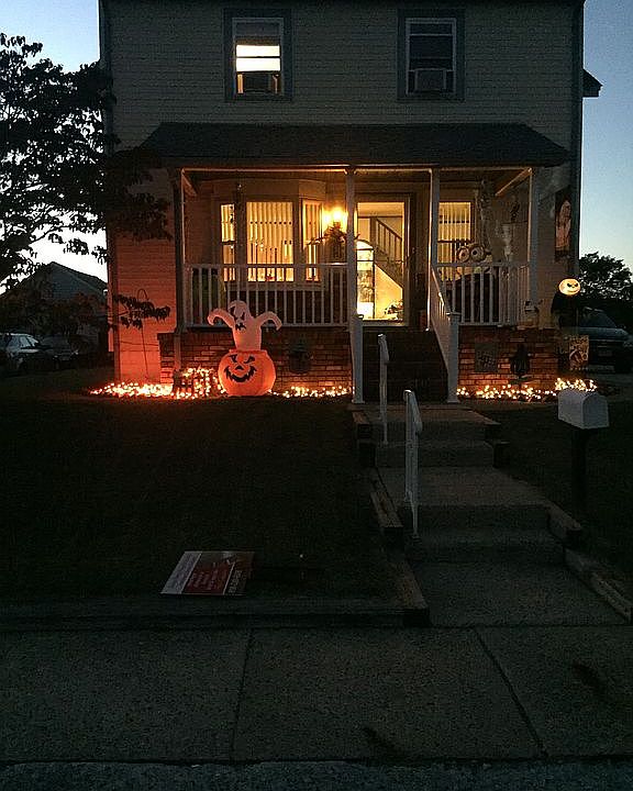 1st image of 834 Shadeland Ave