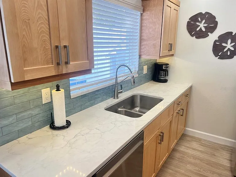 6020 Midnight Pass Rd #36 — Photo 9