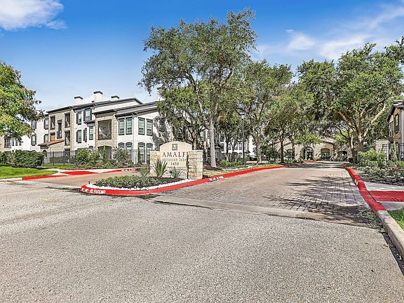 Welcome Home to Amalfi at Tuscan Lakes