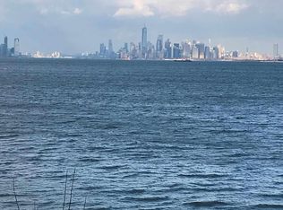 43 Waterview Ct #43, Staten Island, NY 10305
