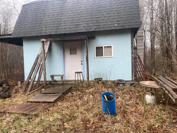 17398 Sparta Ave, Kent City, MI 49330