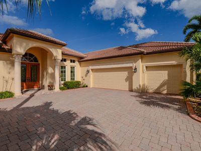 894 SW Grand Reserves Boulevard, Port Saint Lucie, FL, 34986