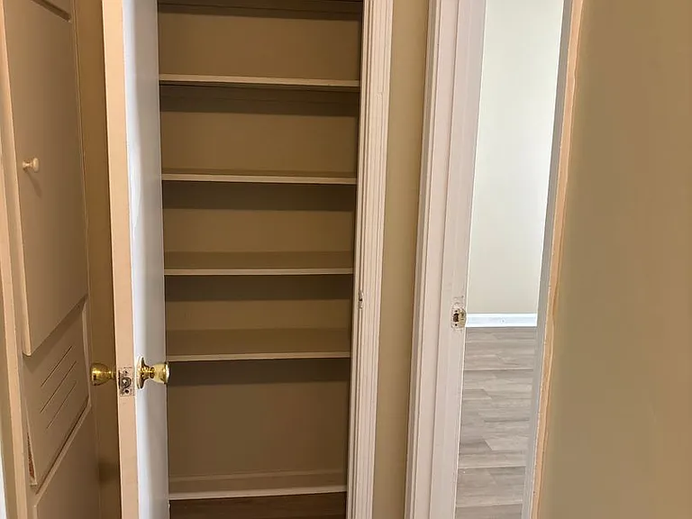 633 Groveland Dr — Photo 12