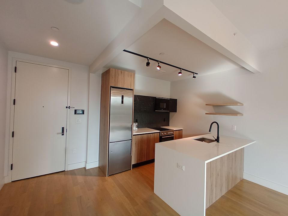 1st image of 2708 Snyder Ave APT 320