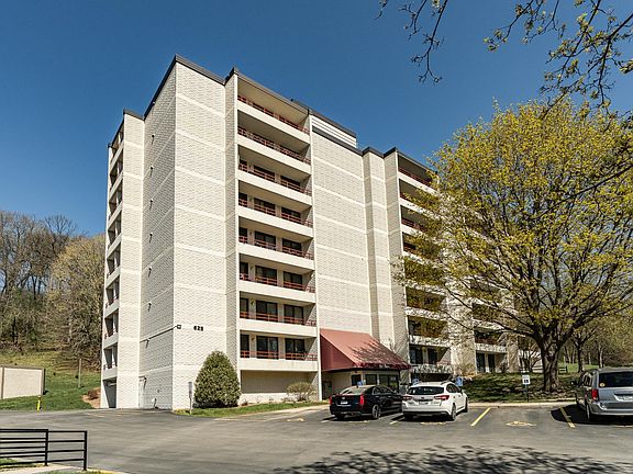 2nd image of 625 19th St NW APT 500