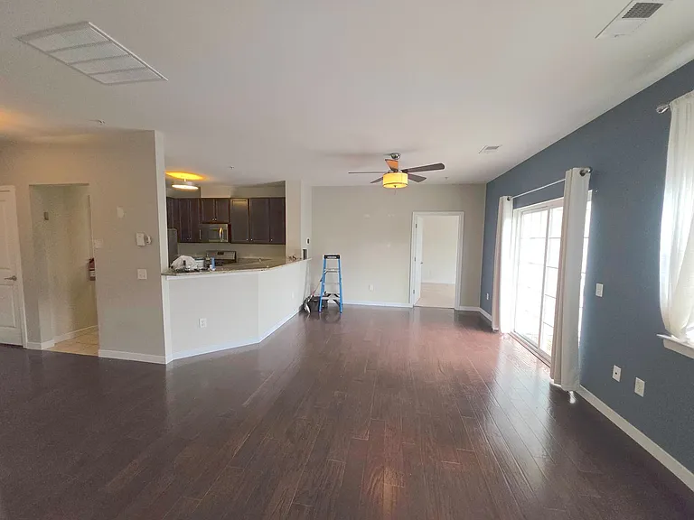 123 Tower Blvd — Photo 11