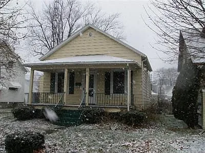 1111 5th St photo 1