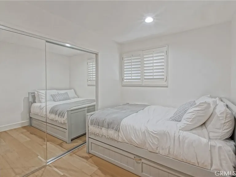 320 Marine Ave — Photo 61