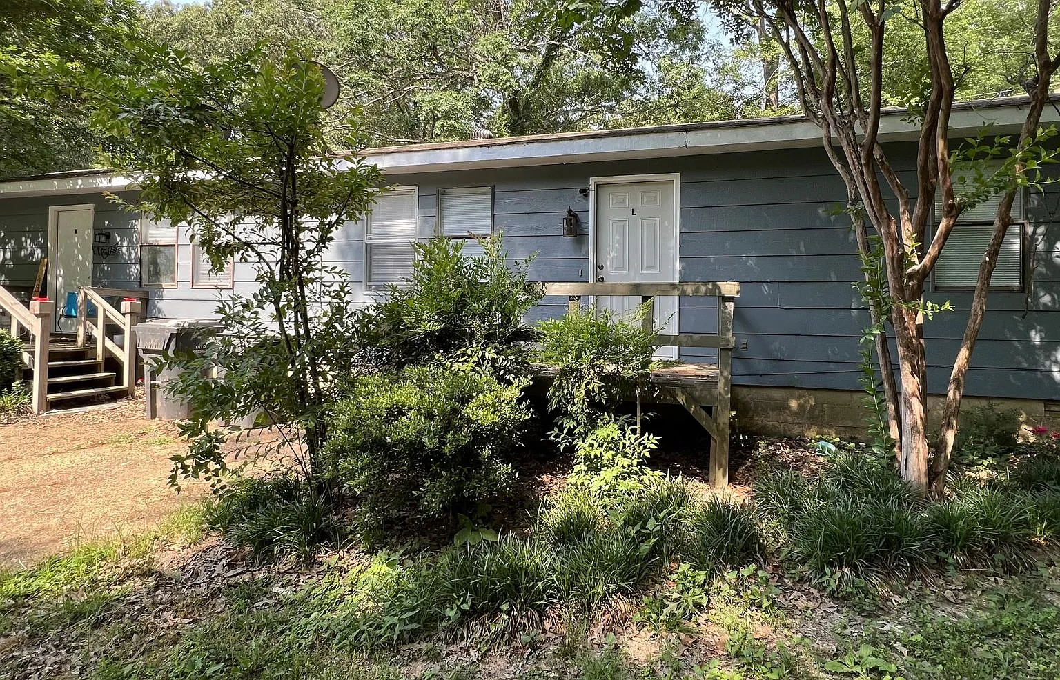 2309 Evelyn Duplex — Photo 1