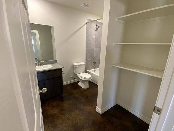 4th image of 2405 Alterman Dr #B