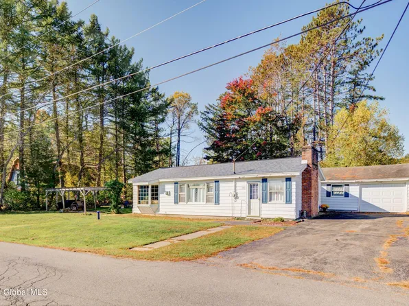 190 Priddle Point Road, Gloversville, NY 12078