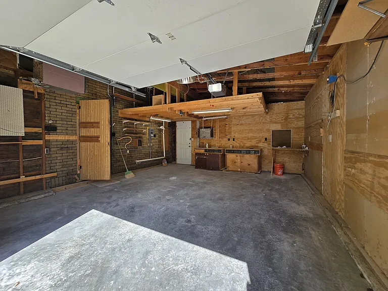18681 Dayton St — Photo 21