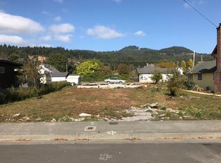 221 Railroad Ave, Blue Lake, CA 95525