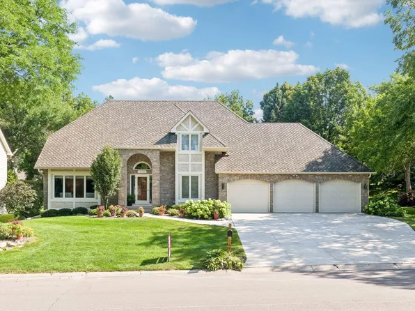 13125 38th Ave N, Plymouth, MN 55441