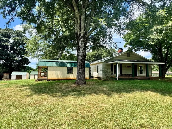 1218 Broadway Lake Rd, Anderson, SC 29621