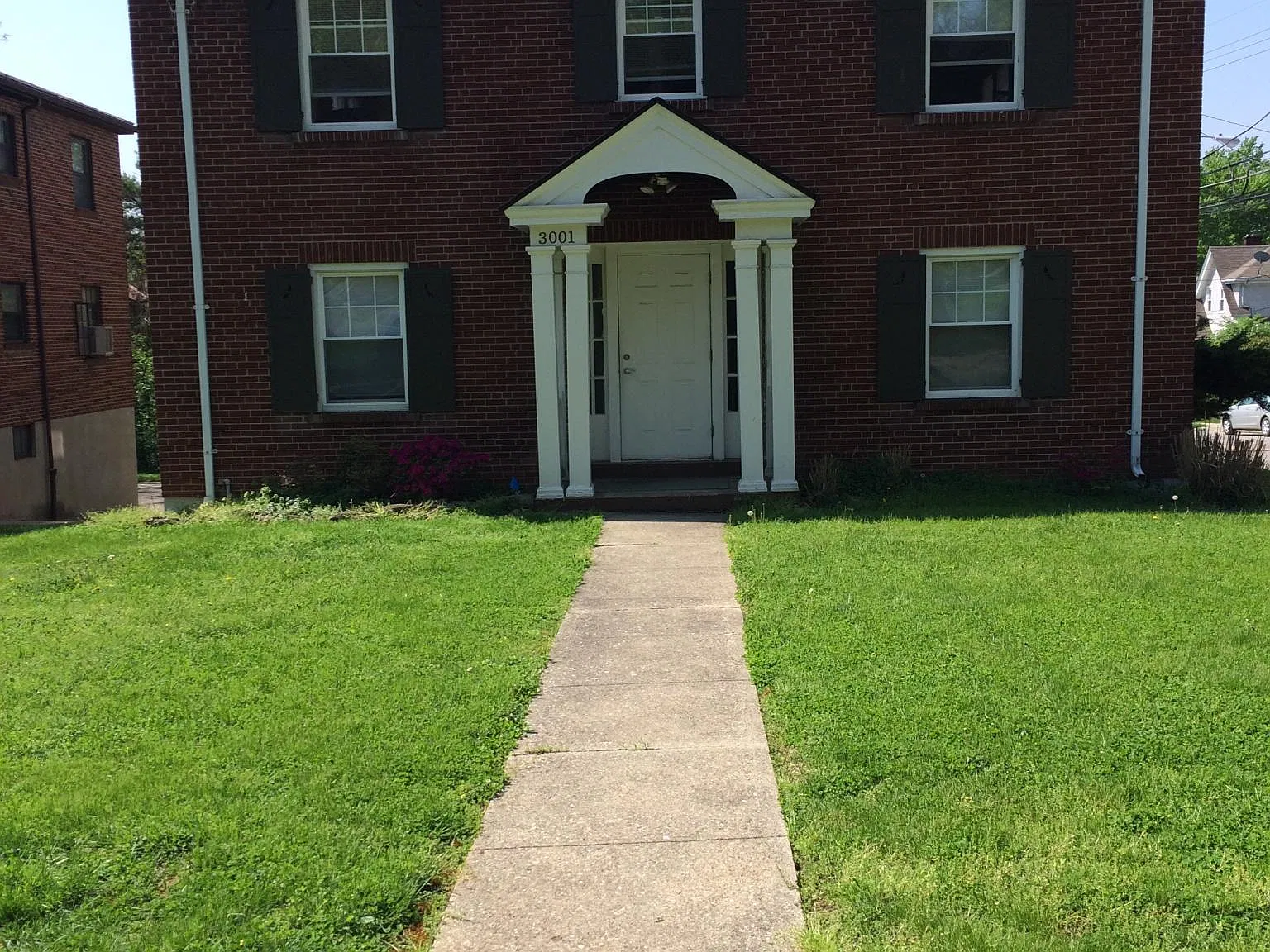 3001 Bellewood Ave — Photo 1