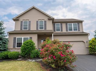 350 Sawgrass Dr, Allentown, PA 18104
