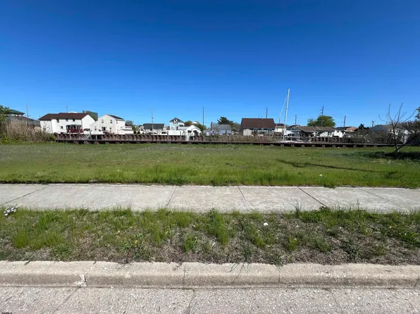 2020 Murray Ave, Atlantic City, NJ 08401