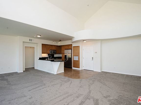 5th image of 13044 Pacific Promenade APT 401