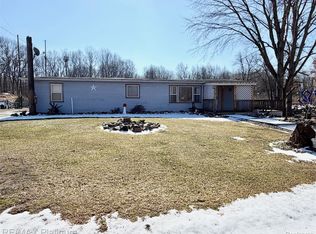 6787 Coon Hill Rd, Munith, MI 49259