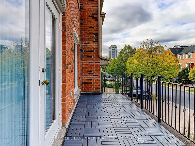 189 Leitchcroft Cres #UPPER — Photo 22