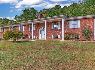 373 Coalfield Camp Rd, Oliver Springs, TN 37840