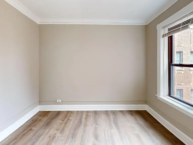 4850 W North Ave — Photo 12