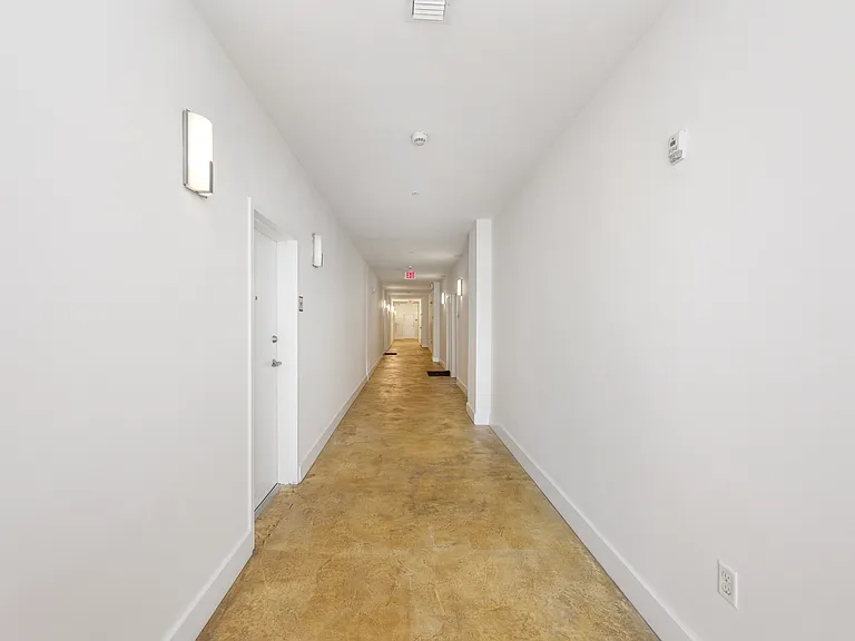 900 SW 7th St #505 — Photo 19