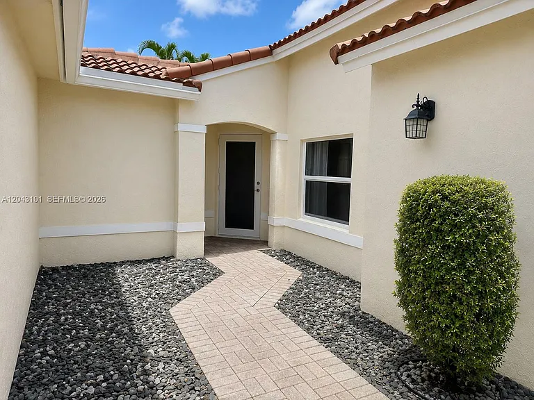 17905 SW 10th Ct #1 — Photo 2