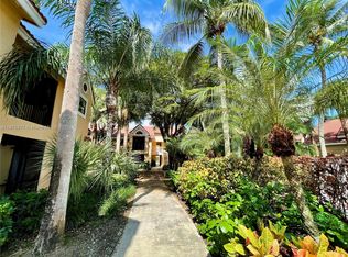 15591 SW 105th Ter APT 527, Miami, FL 33196