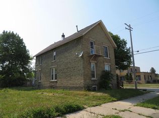 1840 Saint Clair St, Racine, WI 53402