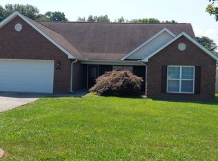 2012 Emma Ln, Maryville, TN 37803
