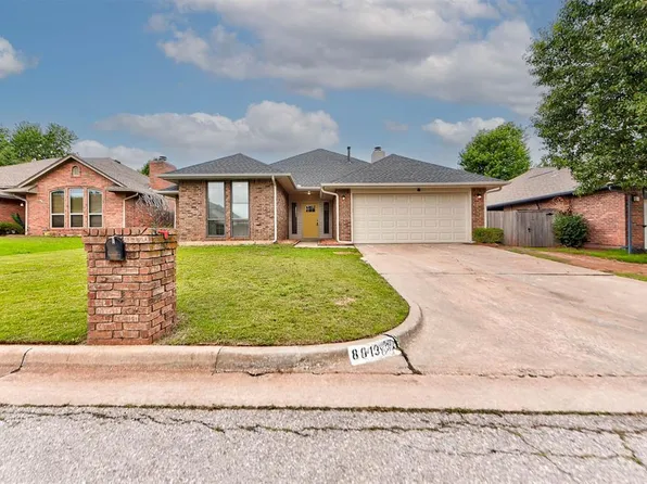 8013 Wilshire Ridge Dr, Oklahoma City, OK 73132