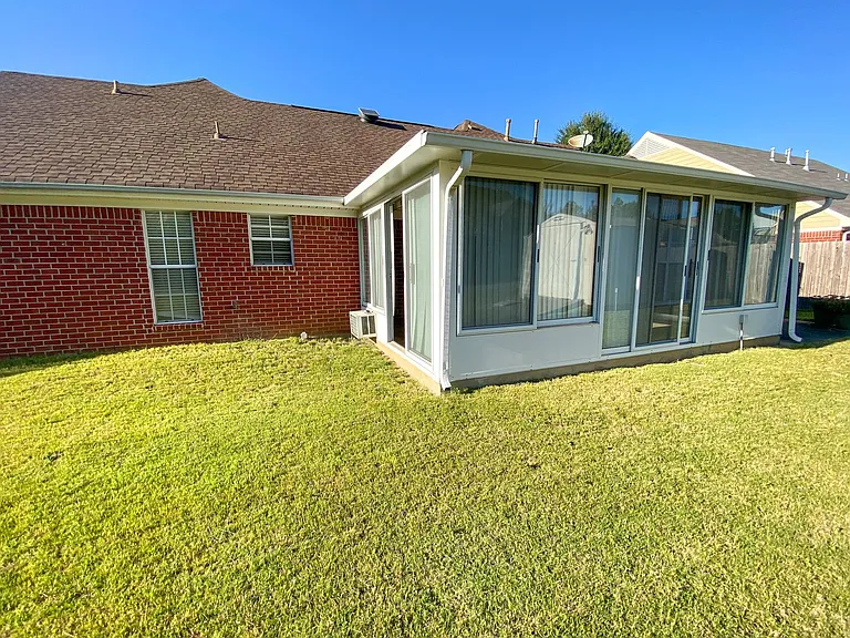 749 Lakemont Dr — Photo 22
