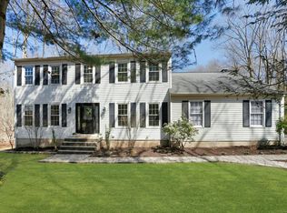 32 Kristy Dr, Bethel, CT 06801