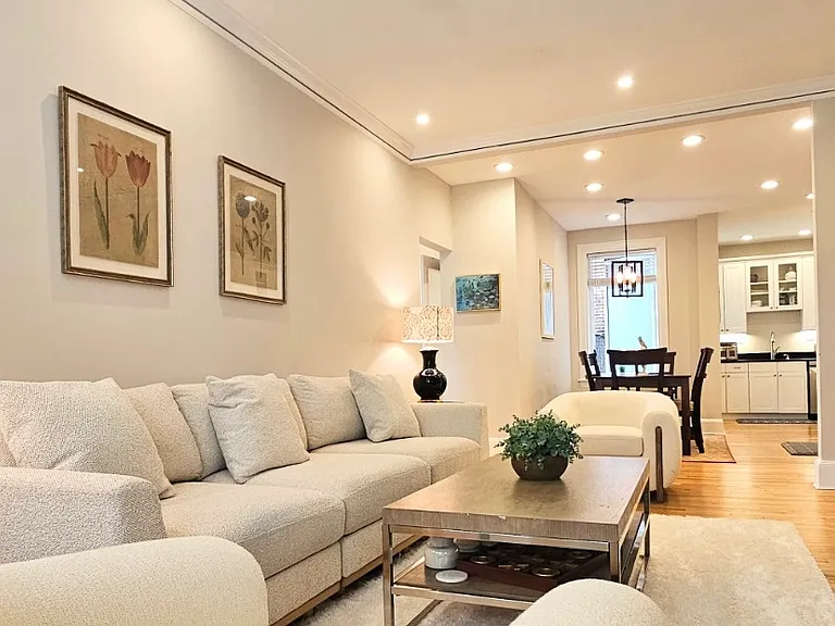 200 Mount Auburn St — Photo 1