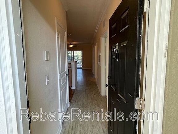 5th image of 8290 Gate Pkwy #134