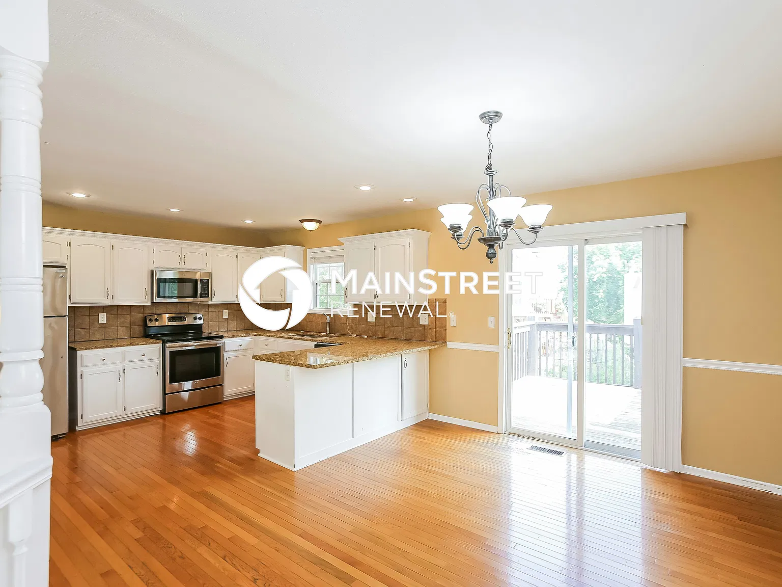 1304 White Oak Pl — Photo 4