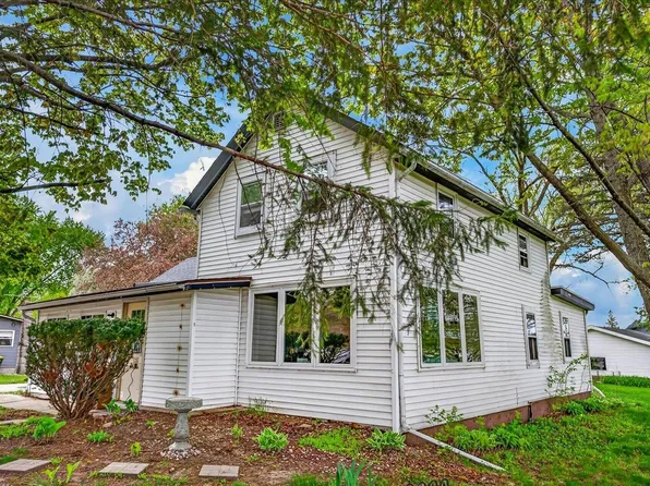 510 Scott St, Mazomanie, WI 53560