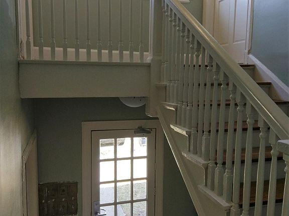 Building entryway