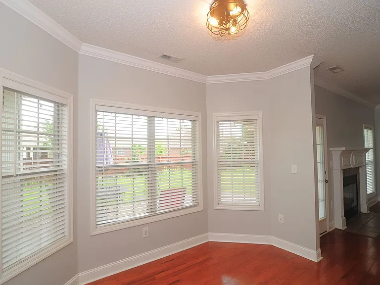 5016 Liberty Park Cir SE — Photo 10