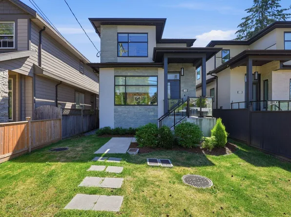 1746 140th St, Surrey, BC V4A 4G9