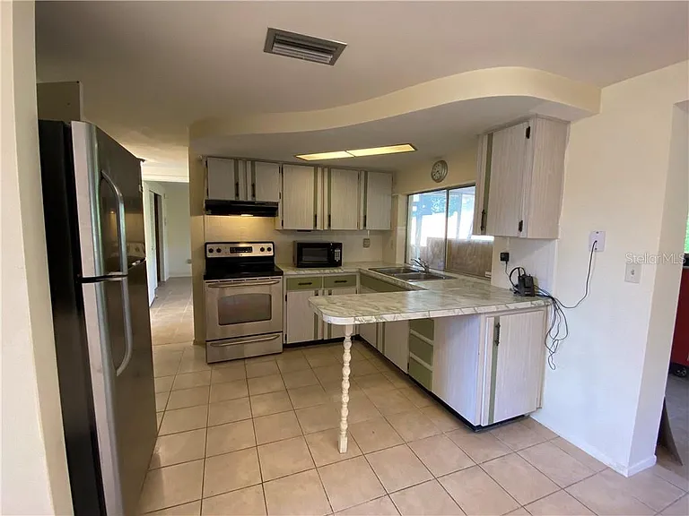 3612 Springfield Dr — Photo 8