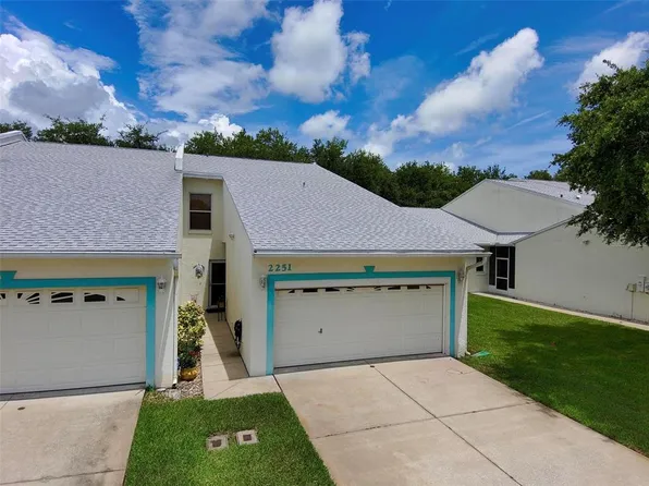 2251 E Candlewood Ln, New Smyrna Beach, FL 32168
